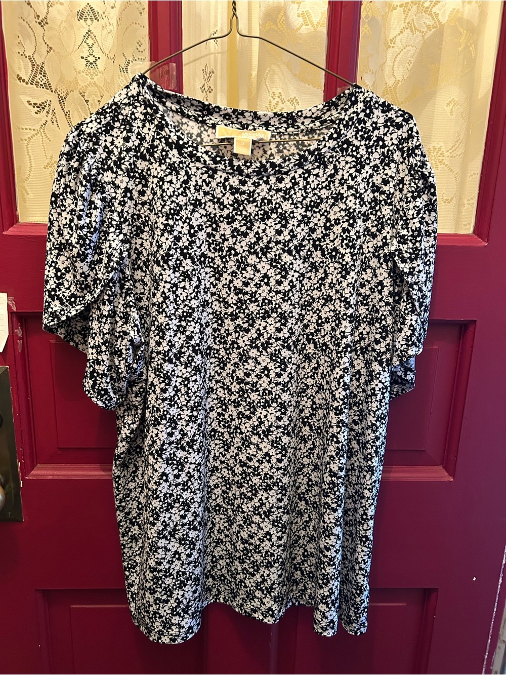 MICHAEL Michael Kors Black and White Floral Puff-Sleeve Blouse